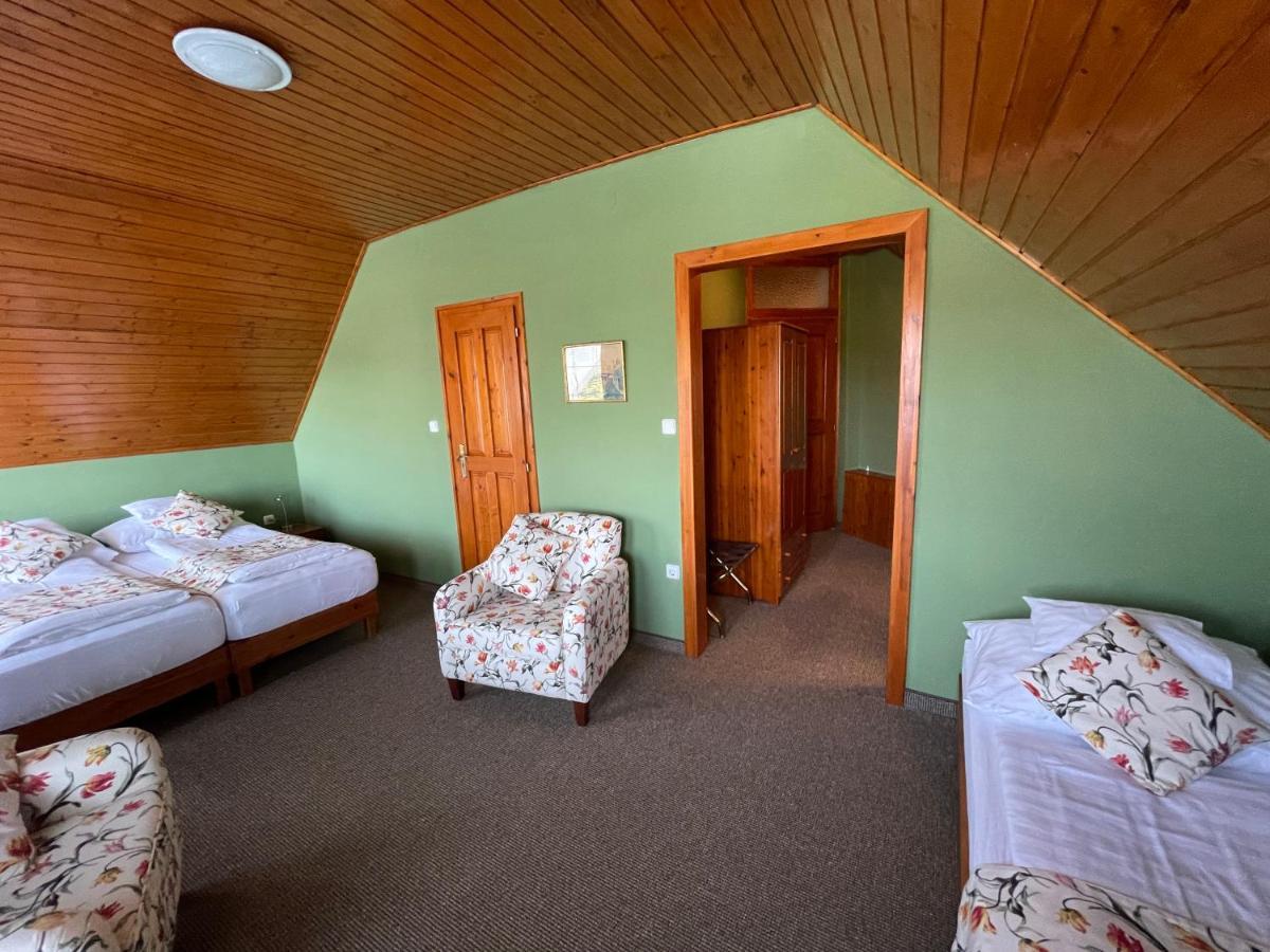 Villa Astoria Balatongyörök Екстериор снимка