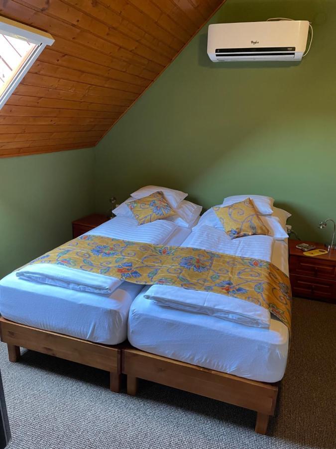 Villa Astoria Balatongyörök Екстериор снимка