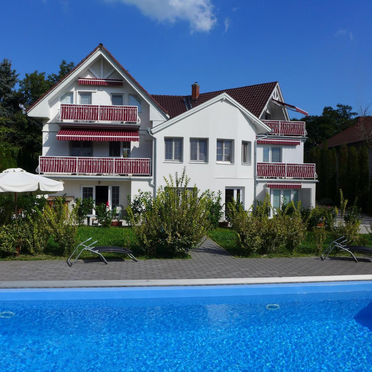 Villa Astoria Balatongyörök Екстериор снимка